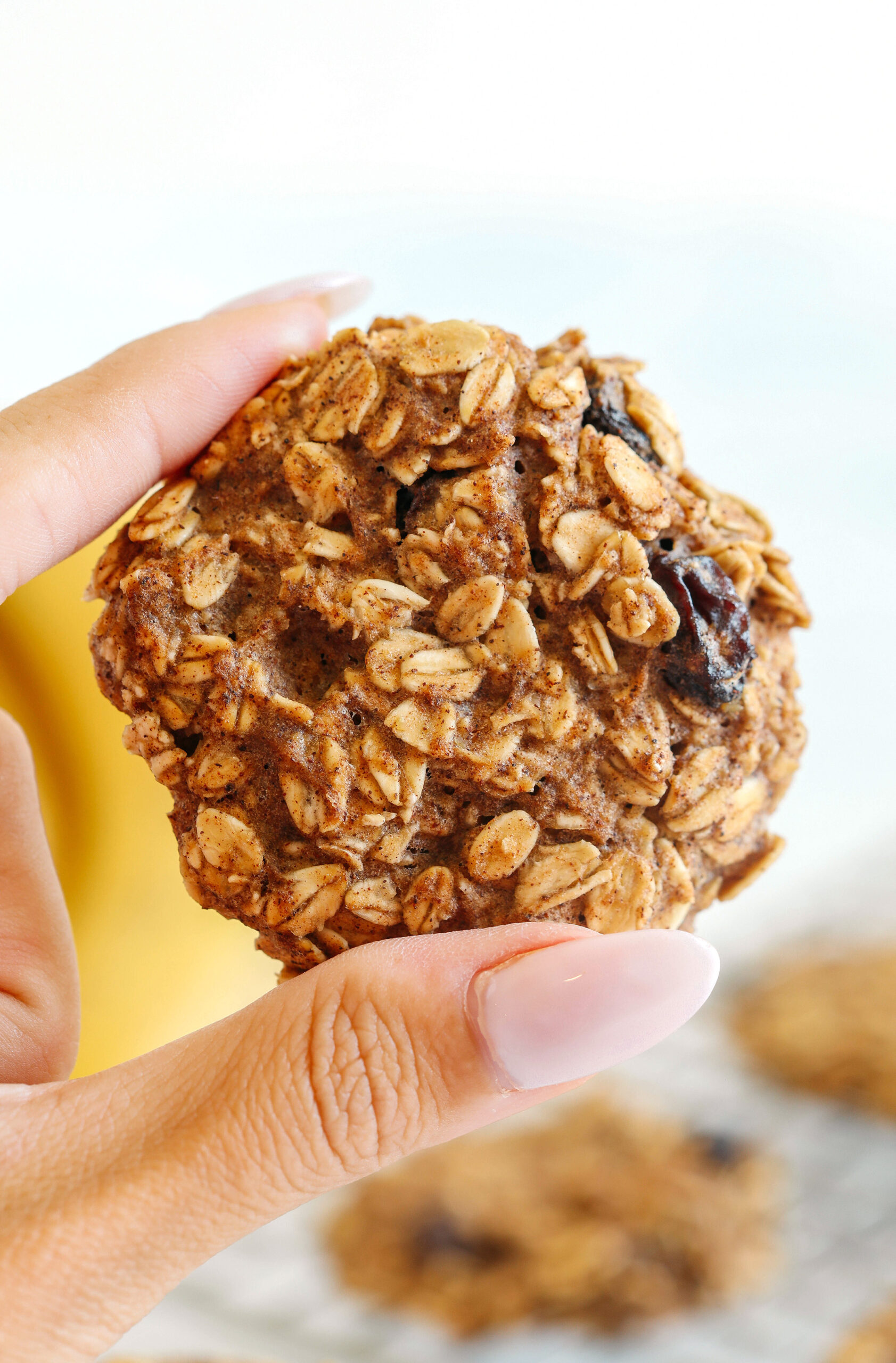 Chewy and delicious Banana Oatmeal Breakfast Cookies easily made with simple, wholesome ingredients and naturally sweetened for the perfect healthy cookie you can enjoy for breakfast or serve as an after school snack!